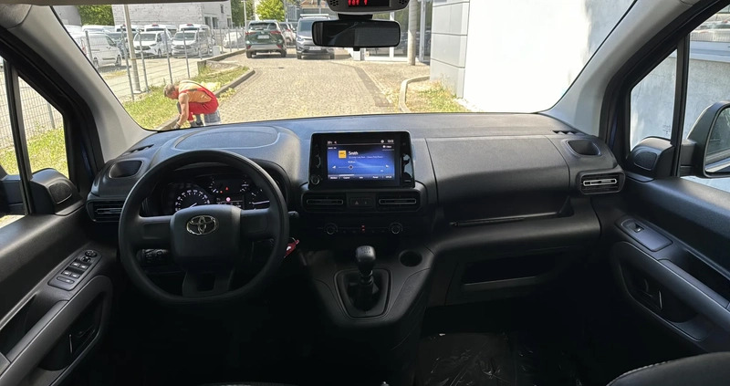 Toyota Proace City Verso cena 121900 przebieg: 5, rok produkcji 2024 z Kalwaria Zebrzydowska małe 301